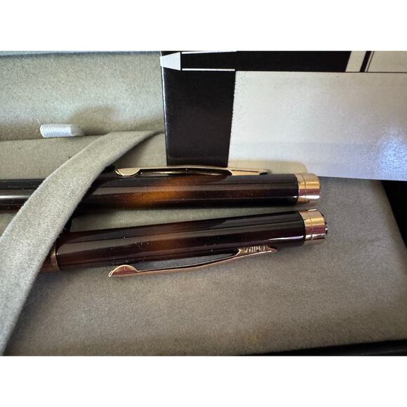 PIERRE CARDIN 2 Pen Set Vintage Mint Condition Never Used - Picture 5 of 7